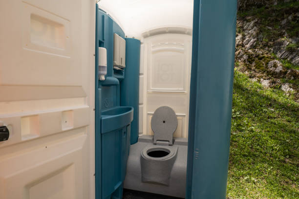 Best Standard Portable Toilet Rental  in Coconut Creek, FL